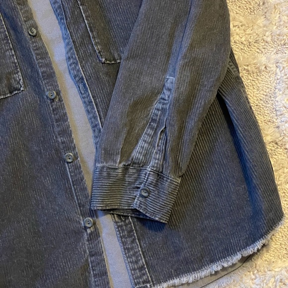 Men’s worn once Zara corduroy raw edge shirt jacket. - Picture 5 of 6